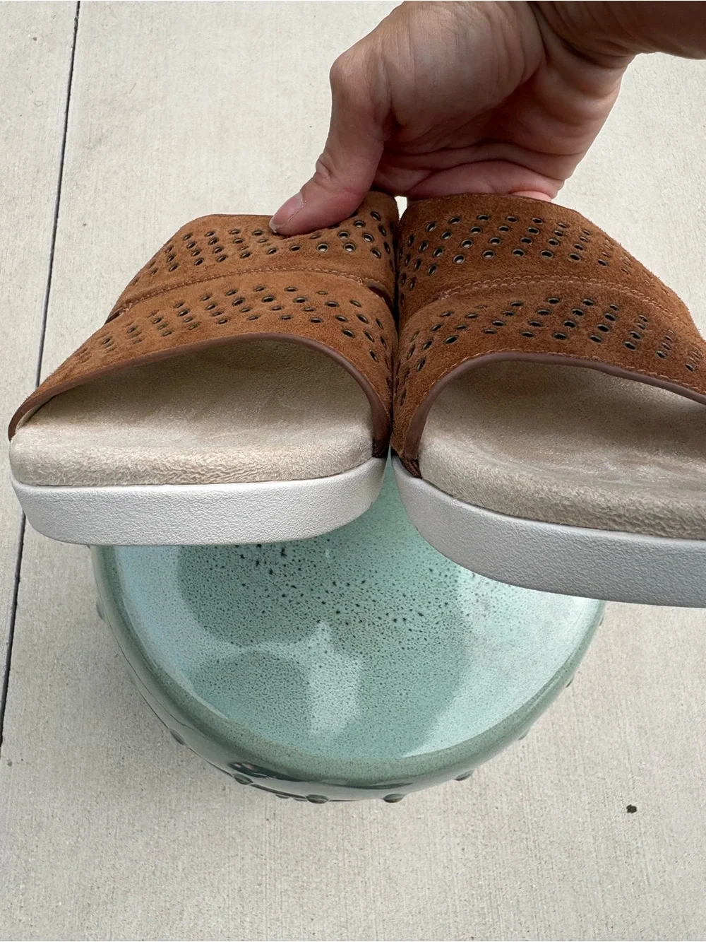 Leather Spenco Women's Brown Slide Sandals with Stud Accents size 10